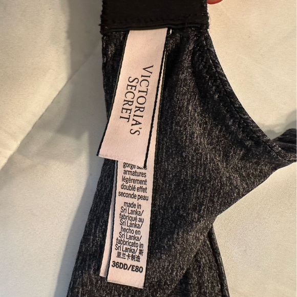 Victoria’s Secret Bras THE T-SHIRT Lightly Lined Wireless Bra size 36DD (b5 - Picture 3 of 5